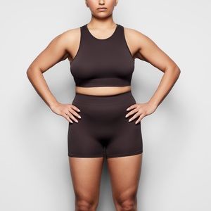 SKIMS Stretch Rib Short L/XL, Soot